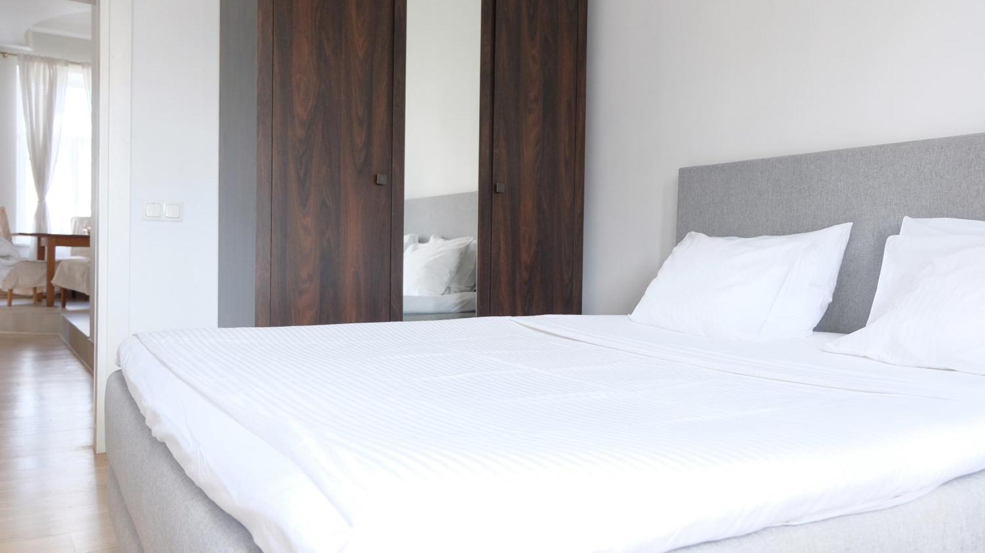 Old Town Luxury And Spacious *