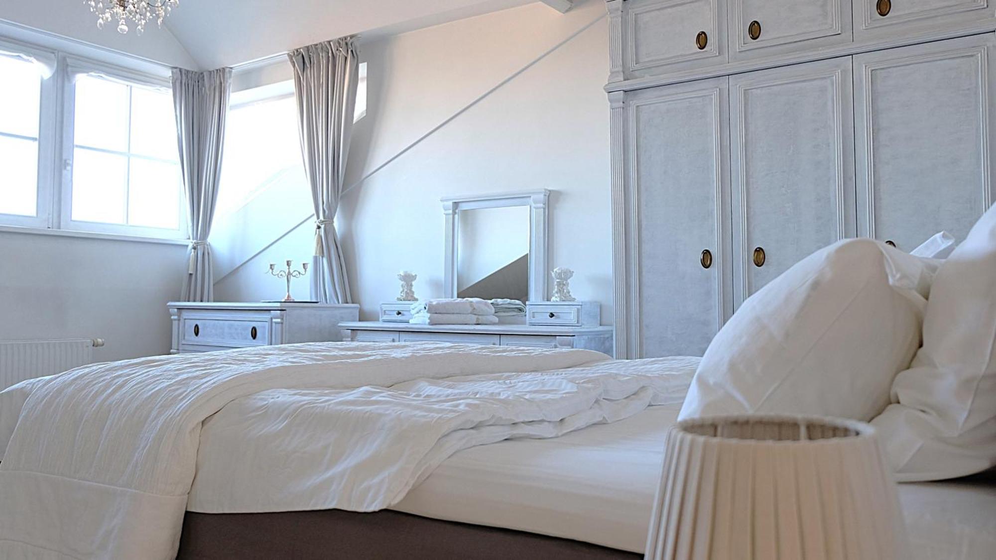 Old Town Luxury And Spacious Апартаменты